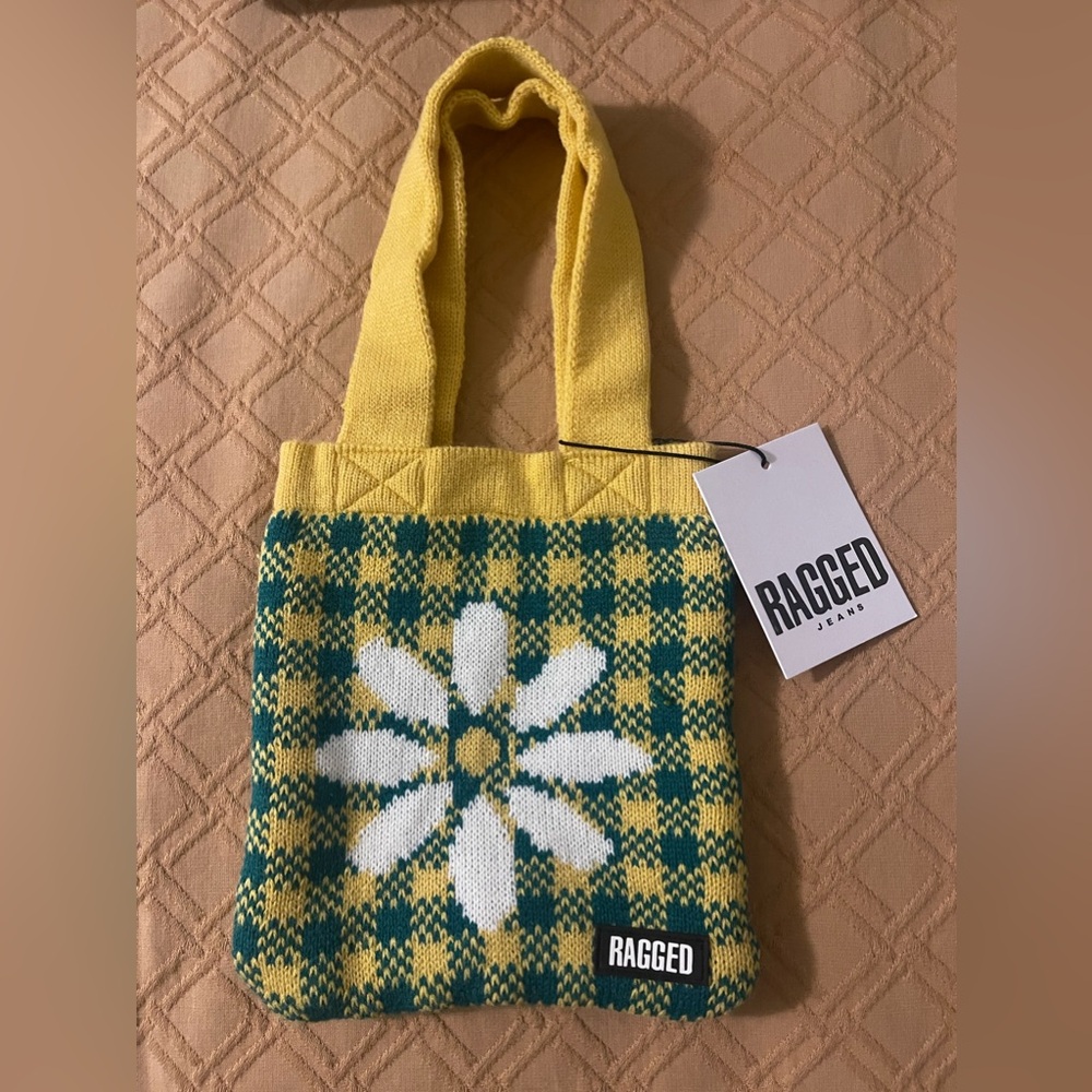 The Ragged Priest ✝️ Petal Mini tote/ grab bag, Brand New, very cute🎁💝💝